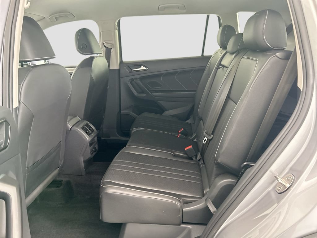 Used 2023 Volkswagen Tiguan SE FWD image 19