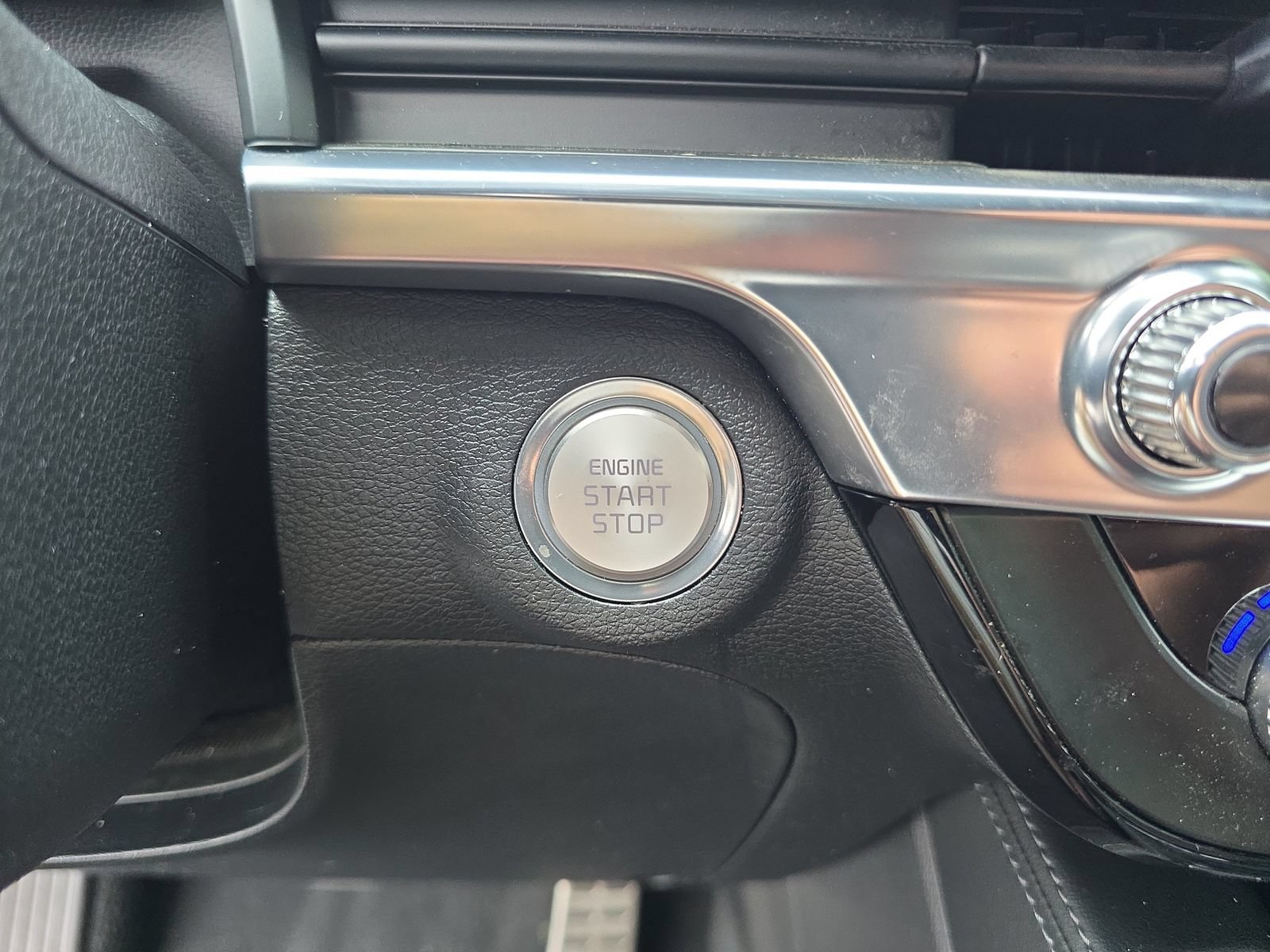 Used 2023 Kia Telluride SX FWD image 26