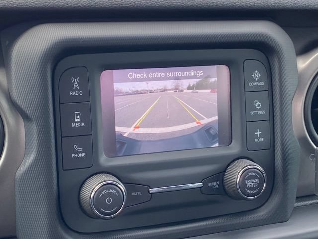 Used 2021 Jeep Gladiator Sport AWD/4WD image 16
