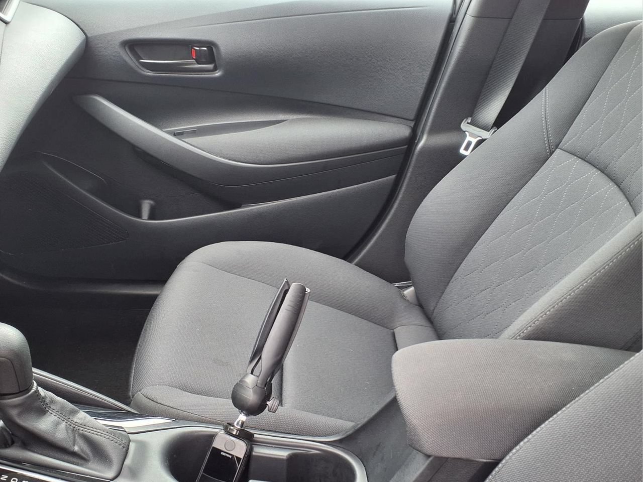 Used 2024 Toyota Corolla LE FWD image 13