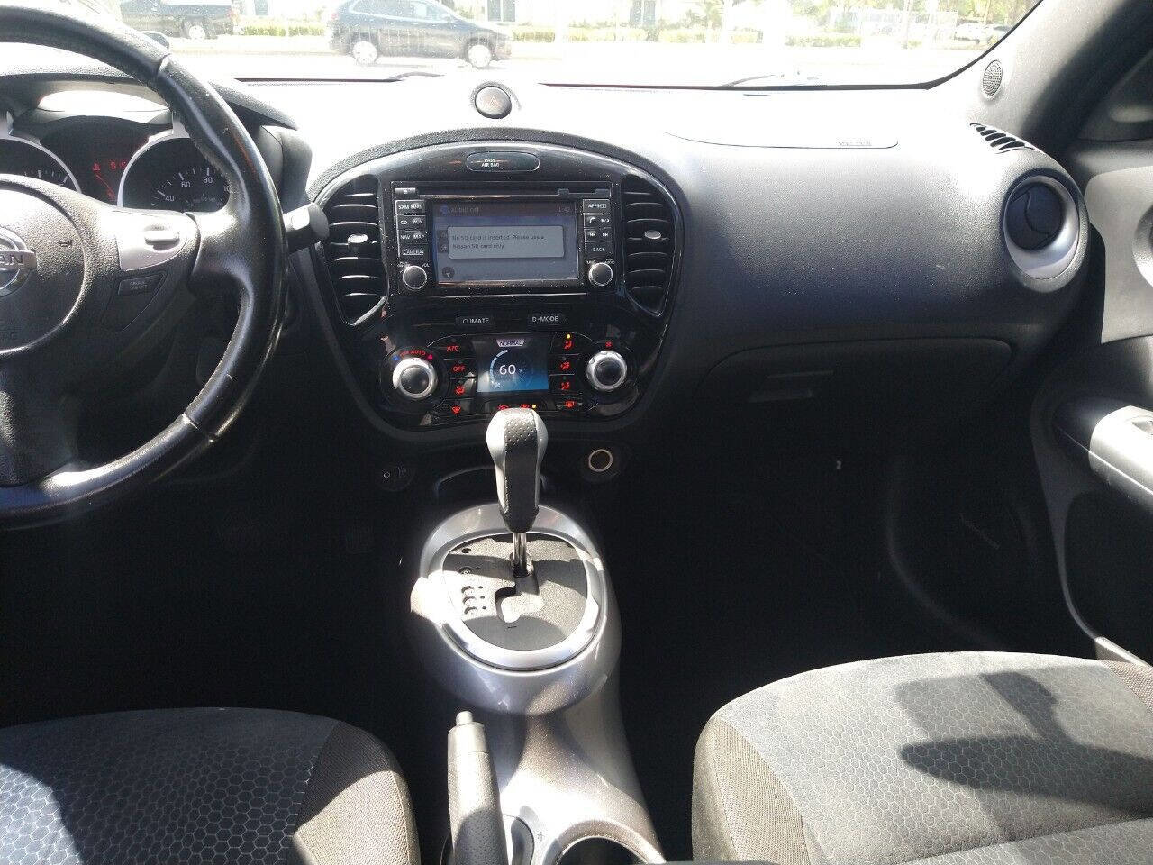 Used 2015 Nissan Juke SV w/ Technology Package image 37