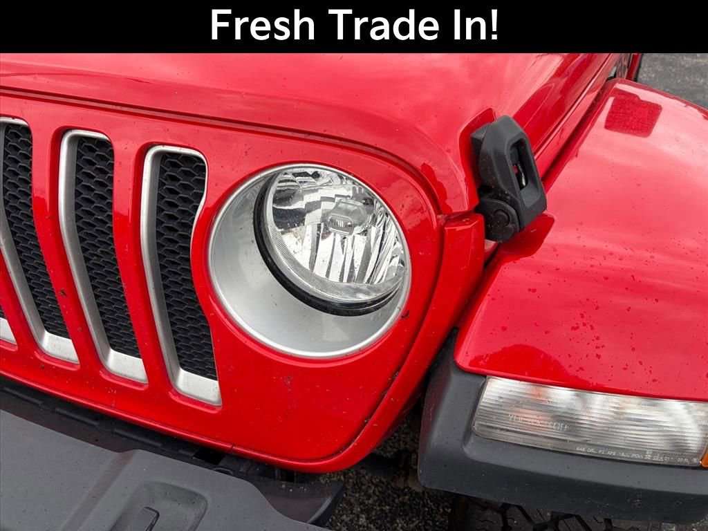 Used 2018 Jeep Wrangler Unlimited Sahara w/ Uconnect 4C Nav & Sound Group image 4