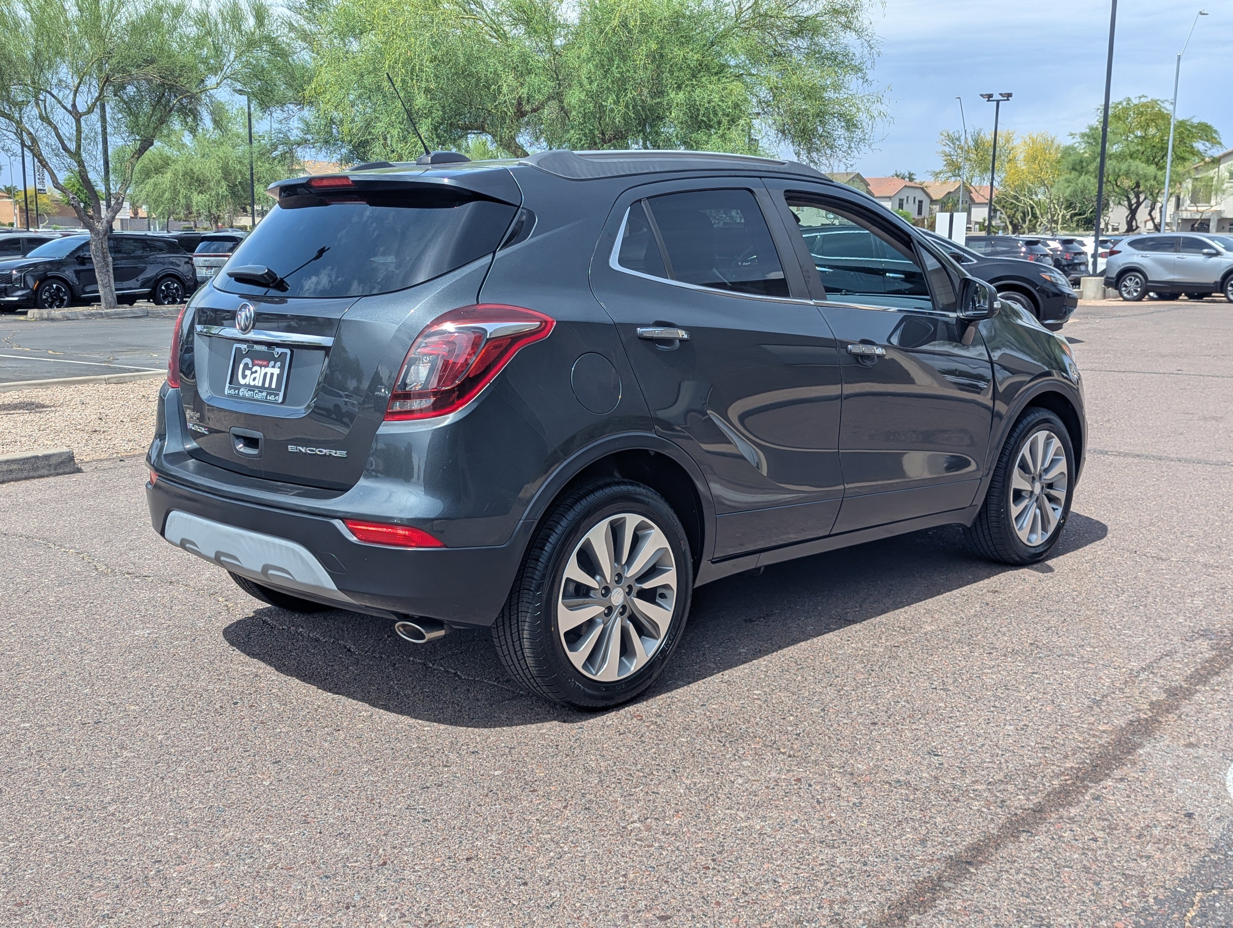 Used 2018 Buick Encore Preferred image 3