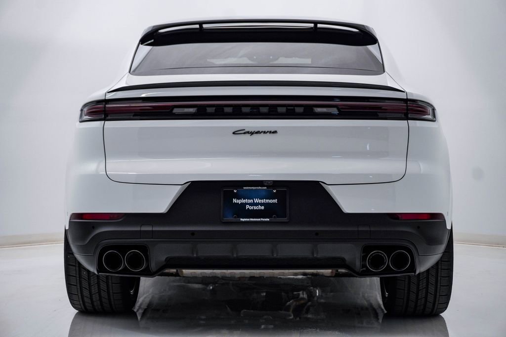 Certified 2025 Porsche Cayenne Coupe AWD/4WD image 10