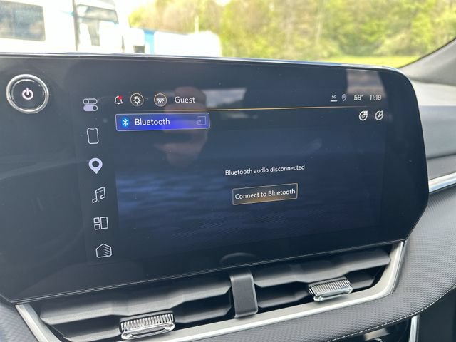 Used 2025 Chevrolet Equinox LT w/ Safety and Technology Package AWD/4WD image 14