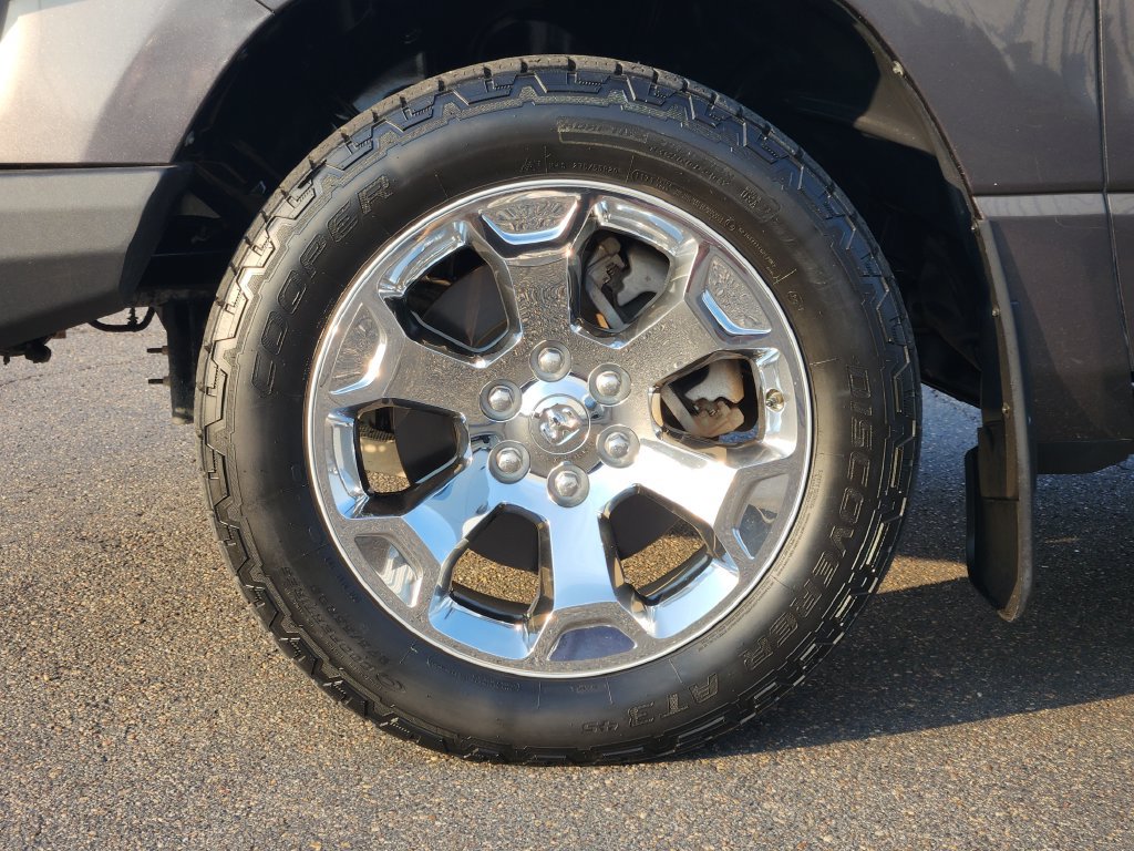 Used 2019 RAM 1500 Big Horn AWD/4WD image 10