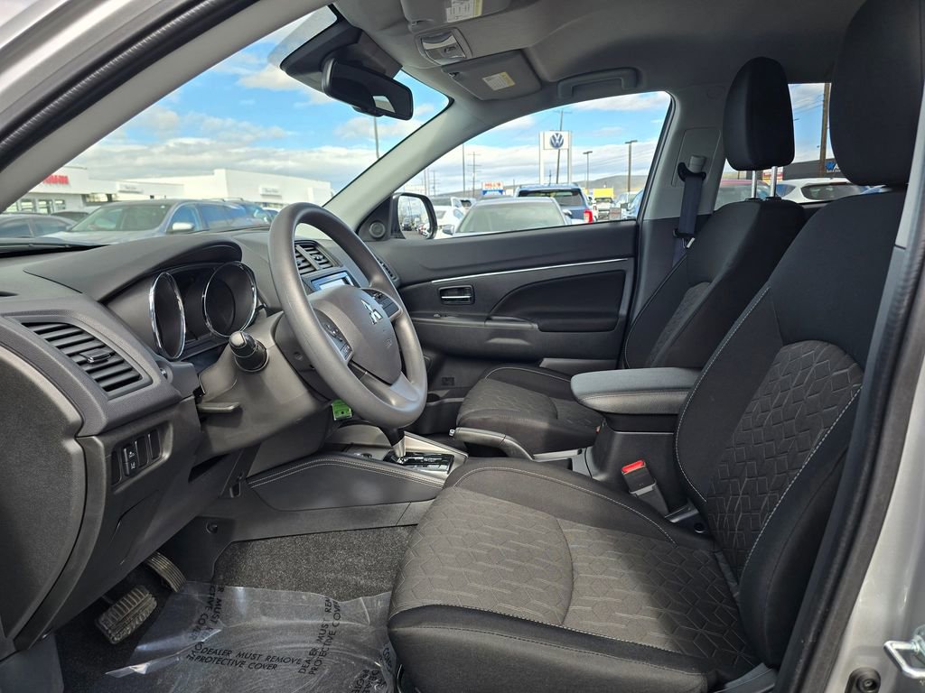 Used 2025 Mitsubishi Outlander Sport SE image 23