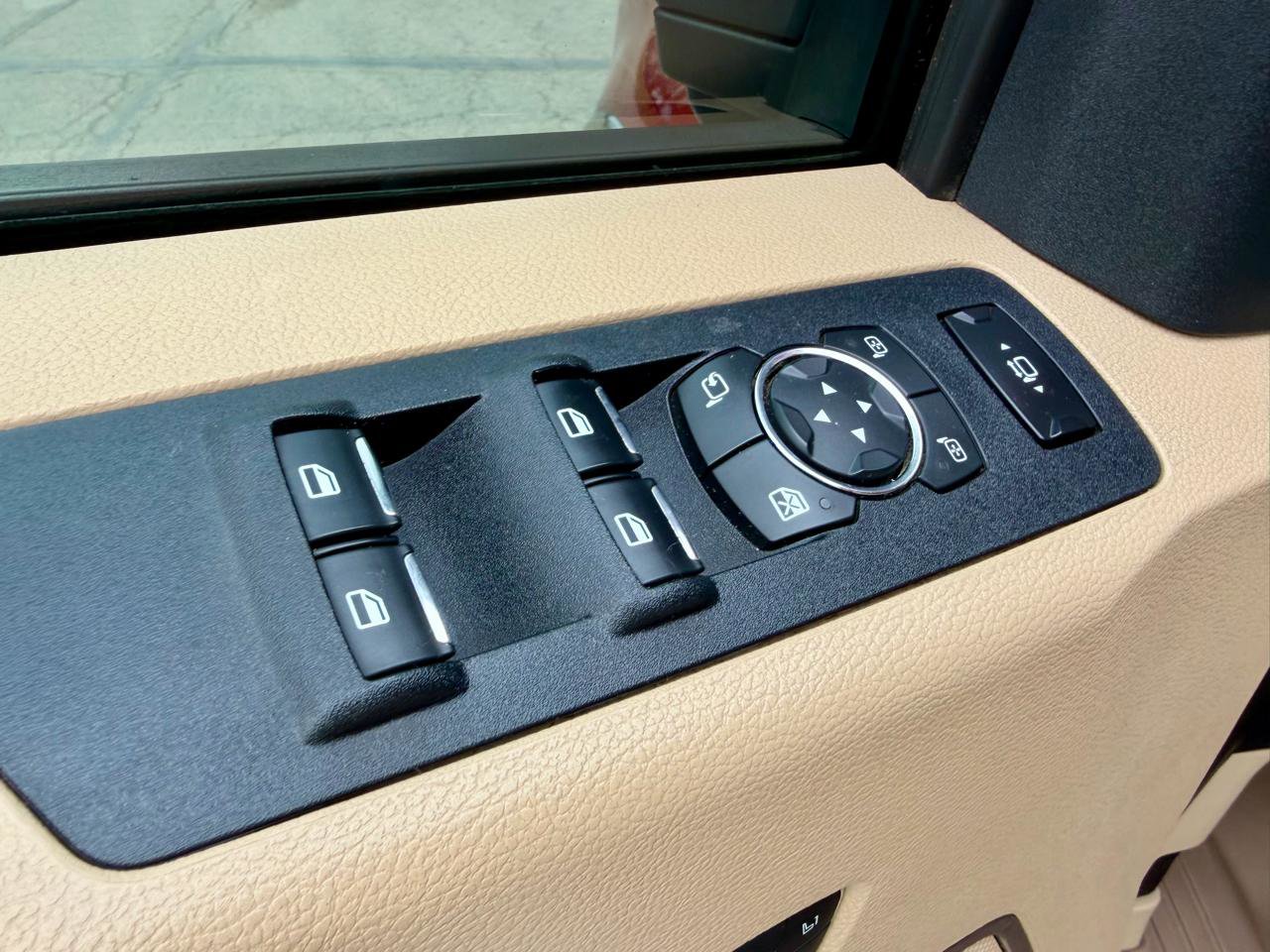 Used 2020 Ford F350 Lariat w/ Lariat Ultimate Package image 17