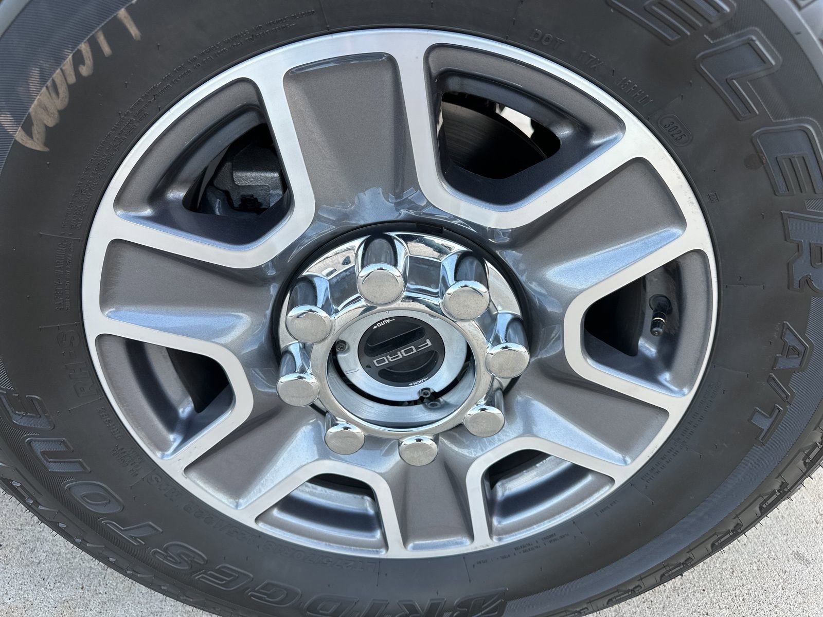 New 2026 Ford F250 Lariat w/ FX4 Off-Road Package image 5