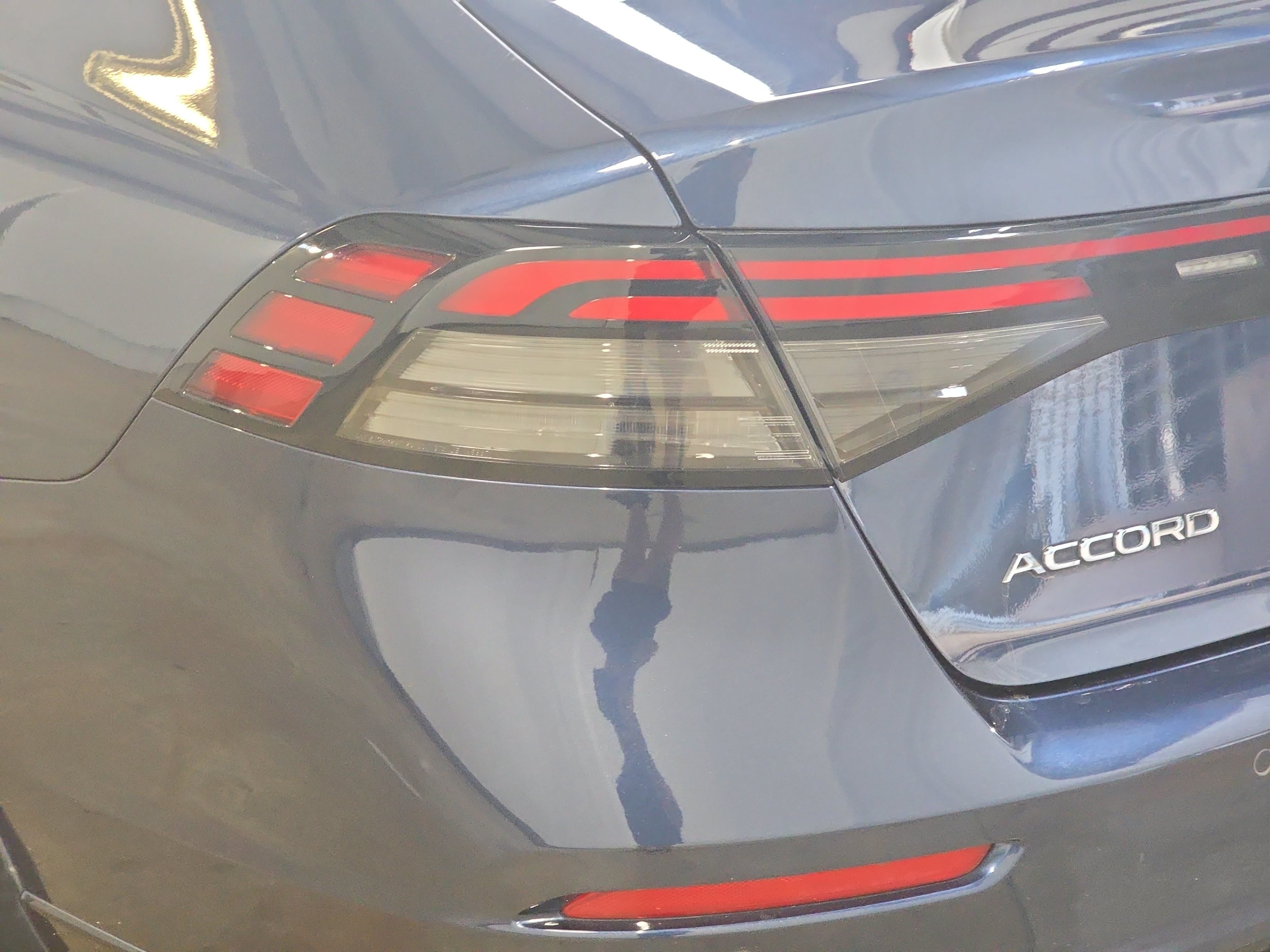 Used 2024 Honda Accord EX-L image 11