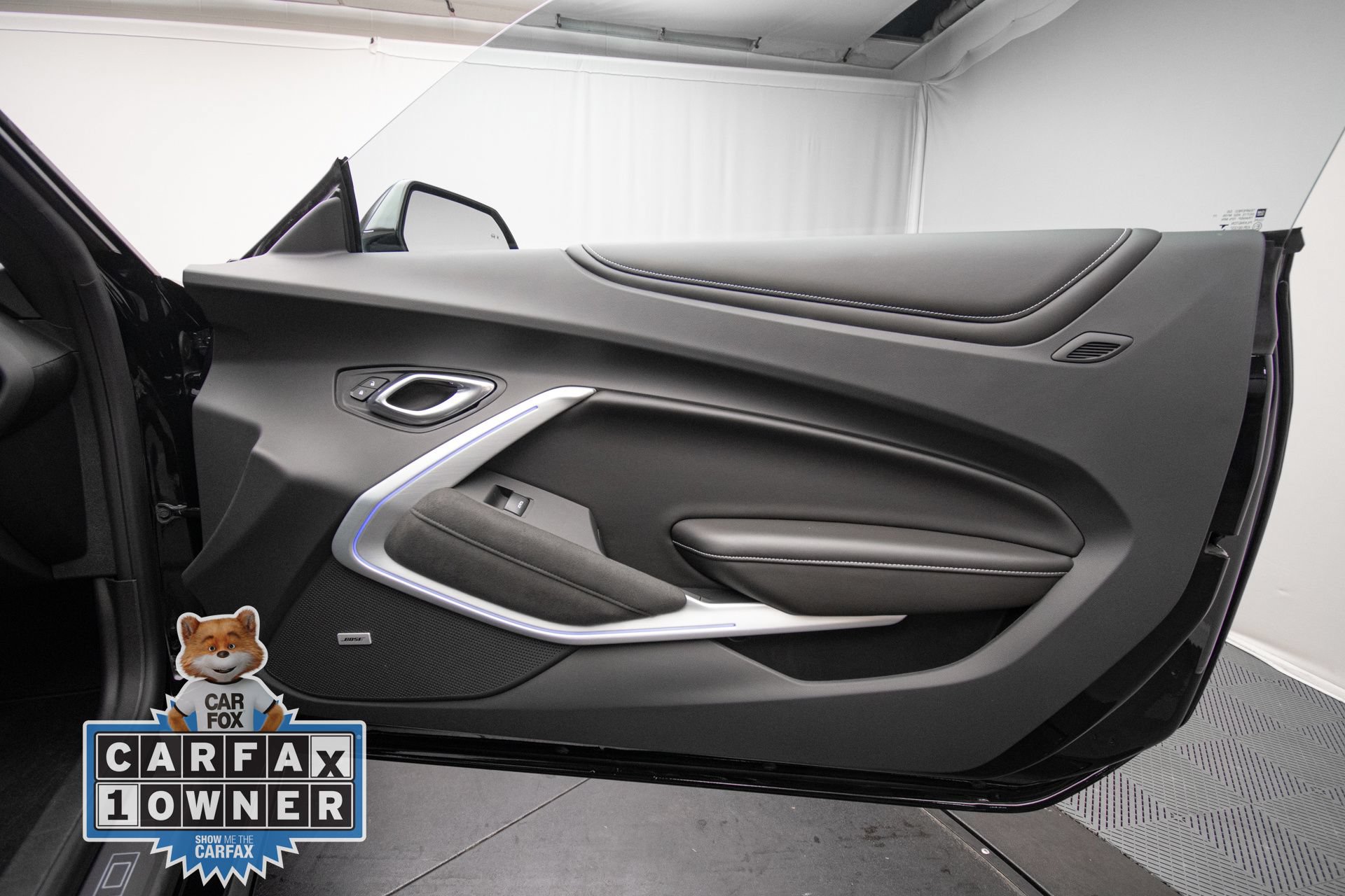 Used 2018 Chevrolet Camaro SS RWD image 28