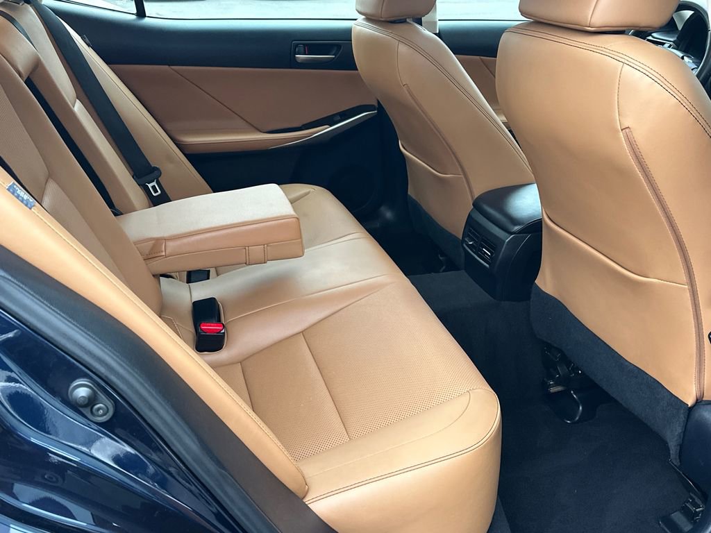 Used 2019 Lexus IS 300 AWD w/ Navigation Package image 12
