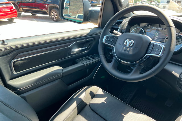 New 2026 RAM 1500 Laramie AWD/4WD image 11