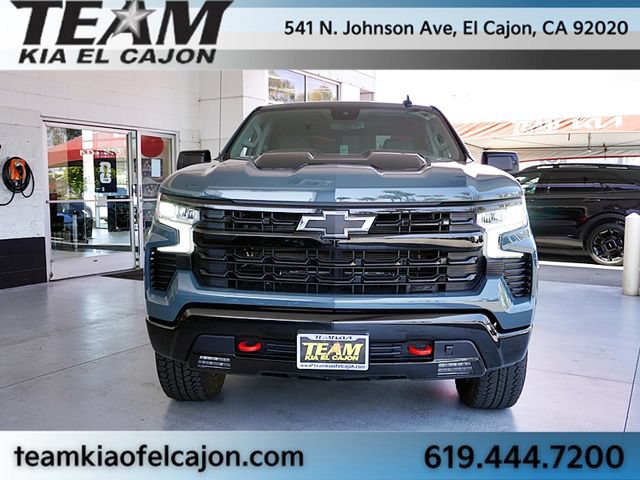 Used 2026 Chevrolet Silverado 1500 LT Trail Boss w/ LPO, Dark Essentials Package AWD/4WD image 4