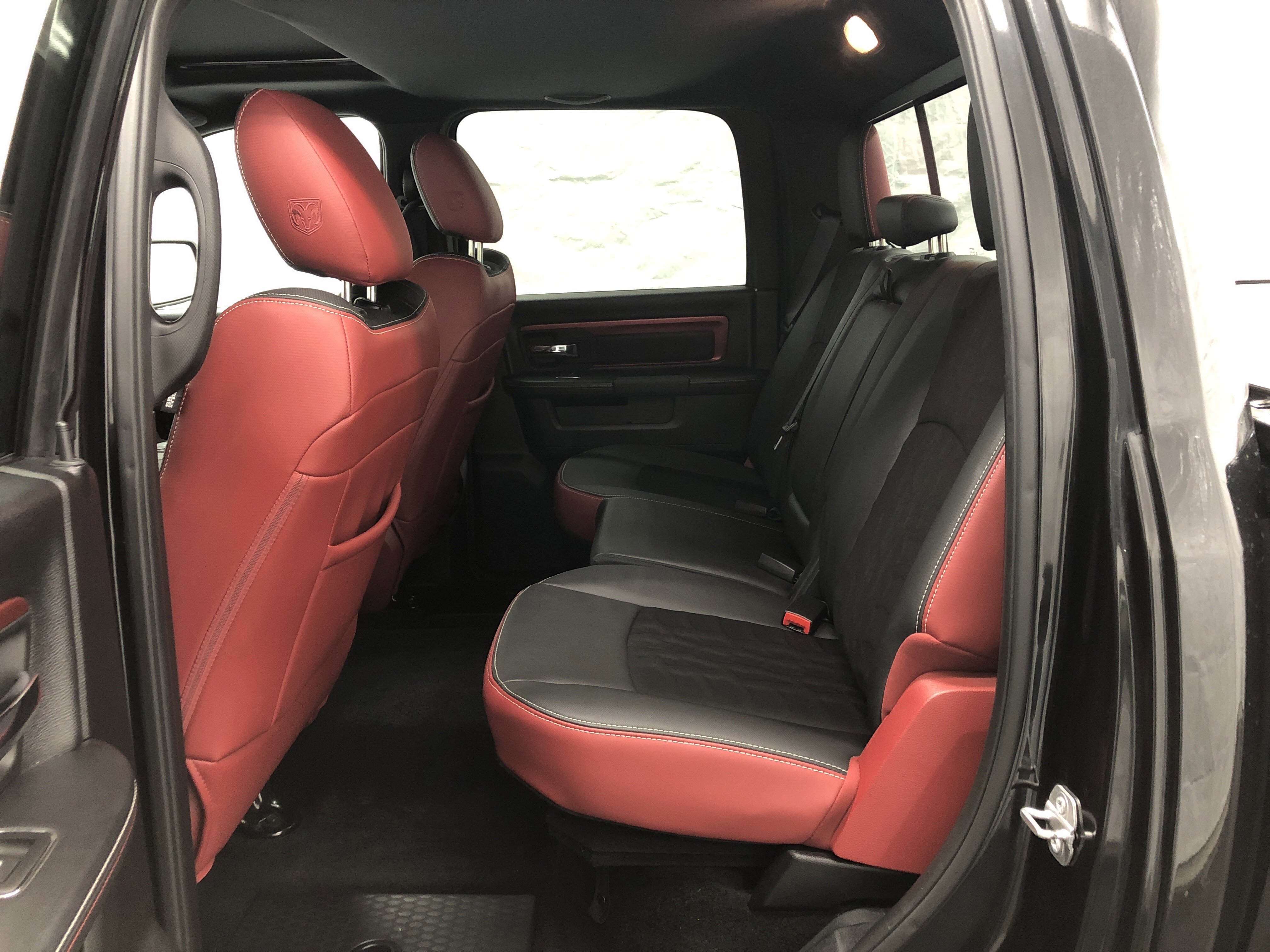 Used 2016 RAM 1500 Rebel w/ Luxury Group image 9