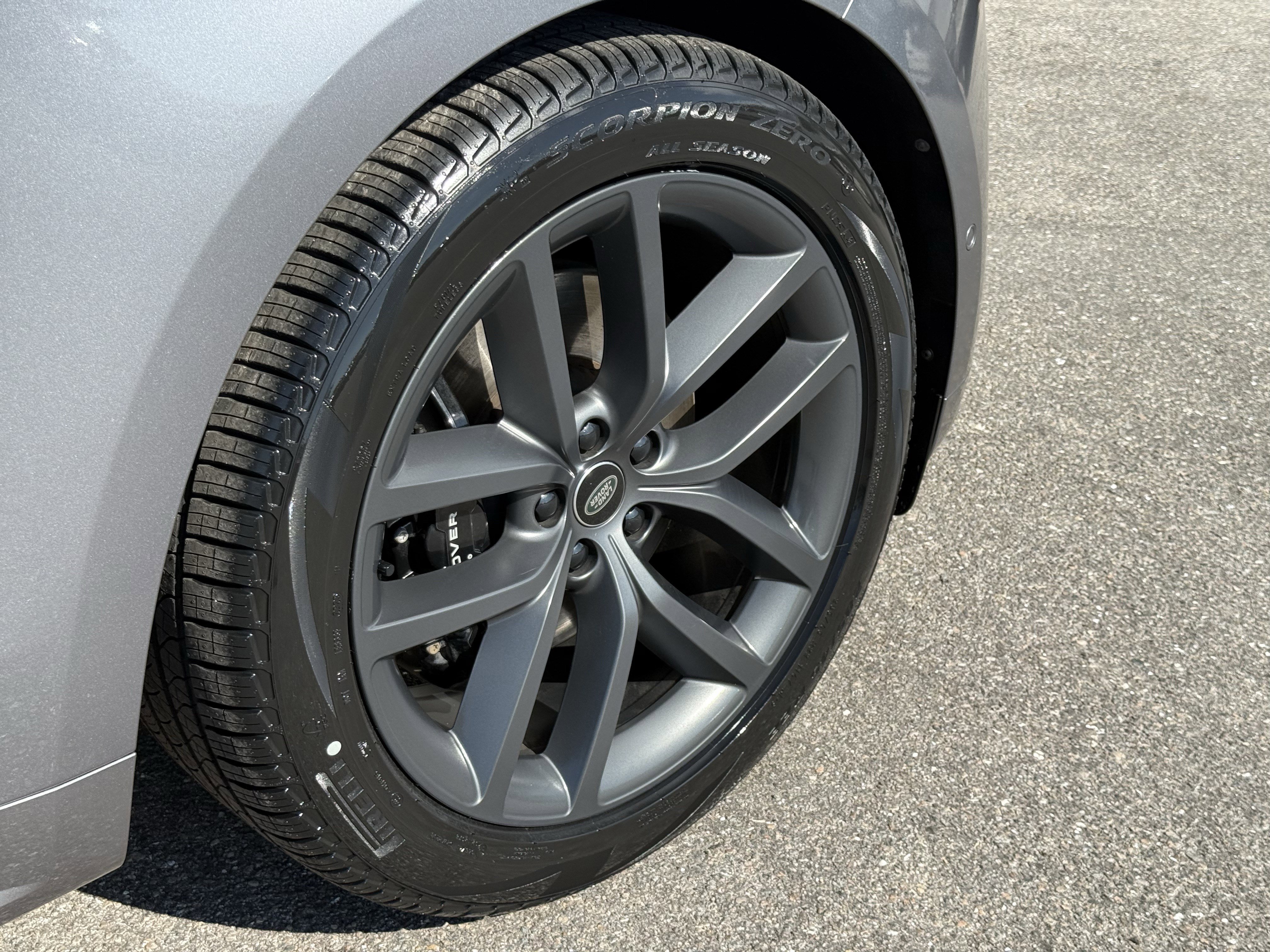 Used 2024 Land Rover Range Rover Sport Dynamic SE image 12