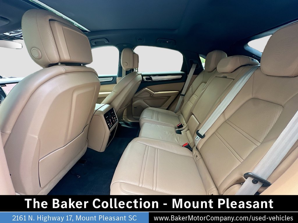 Used 2023 Porsche Cayenne Platinum Edition AWD/4WD image 26