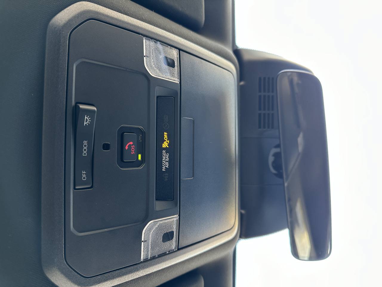 Used 2025 Toyota Tacoma SR5 AWD/4WD image 34