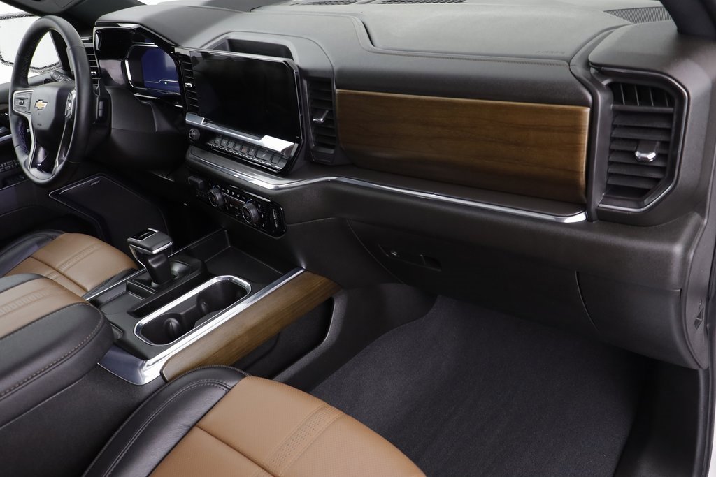 Certified 2024 Chevrolet Silverado 1500 High Country w/ High Country Premium Package image 21