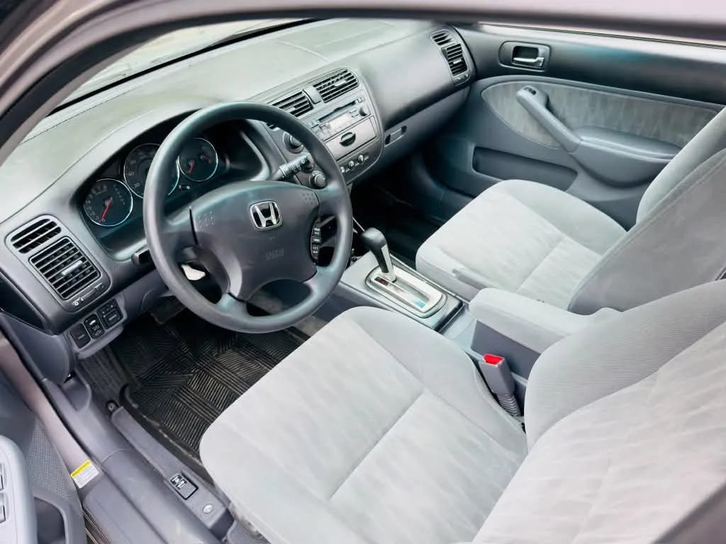 Used 2005 Honda Civic EX image 9