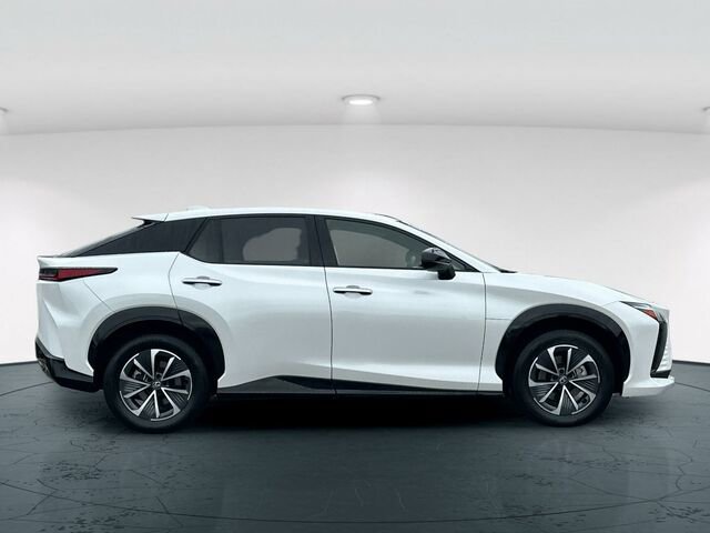 Used 2025 Lexus RZ 450e w/ Accessory Package (2T) image 7