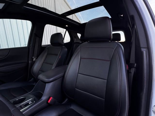 Used 2024 Chevrolet Equinox RS w/ RS Leather Package image 4