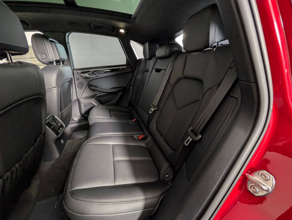 New 2026 Porsche Macan S image 24