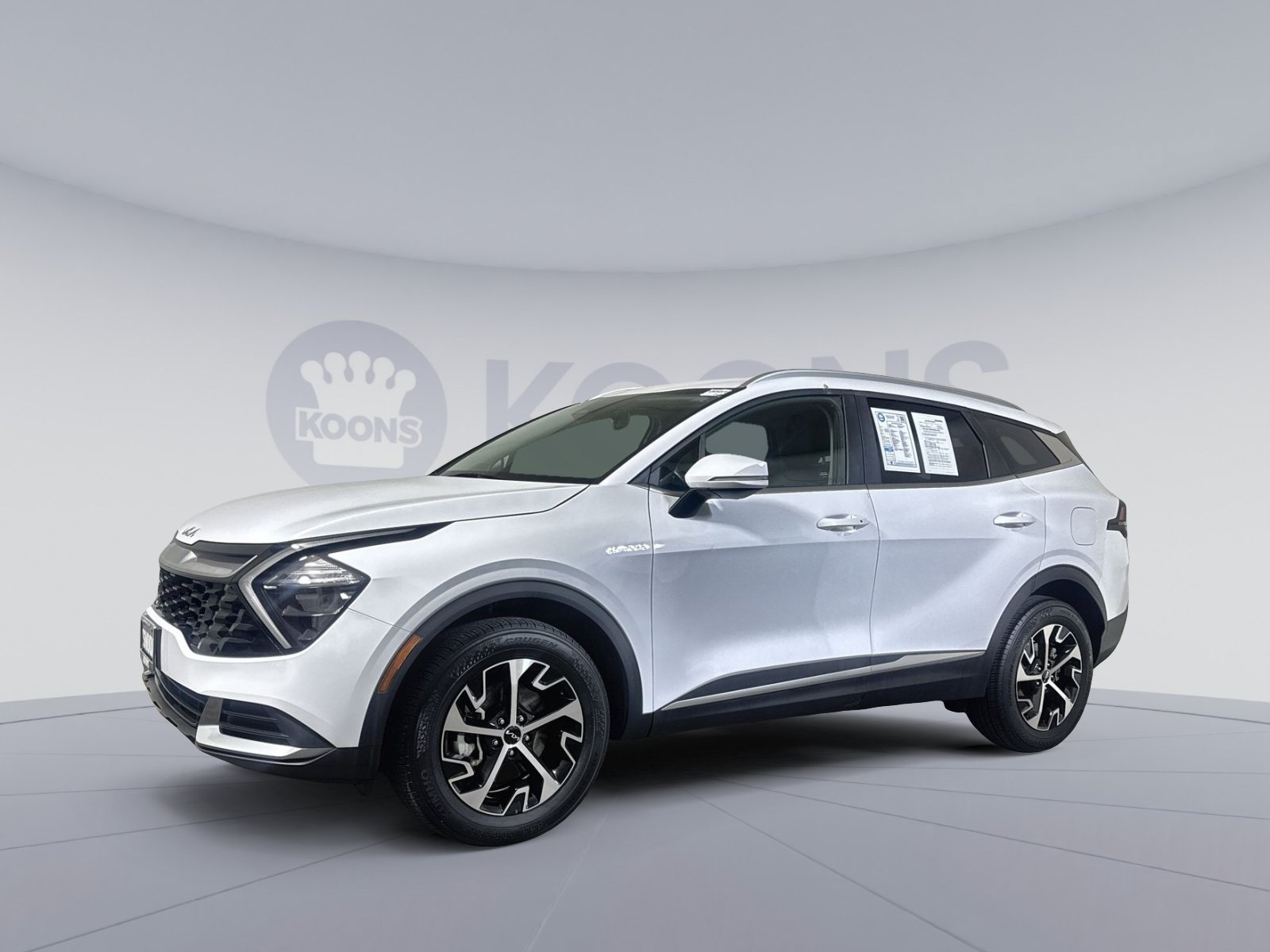Used 2023 Kia Sportage EX AWD/4WD image 1