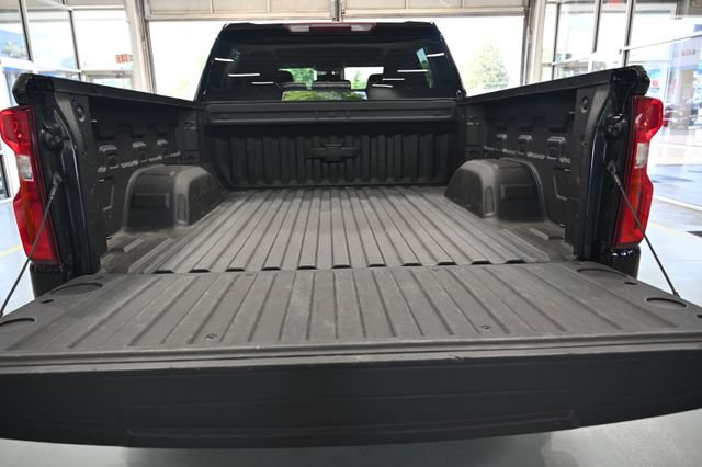 Used 2022 Chevrolet Silverado 1500 RST w/ Bed Protection Package AWD/4WD image 7
