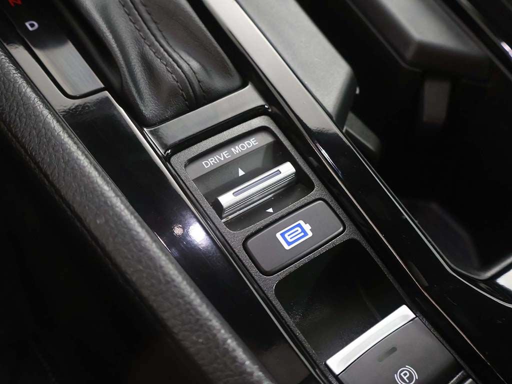 Used 2025 Honda Accord Sport image 51