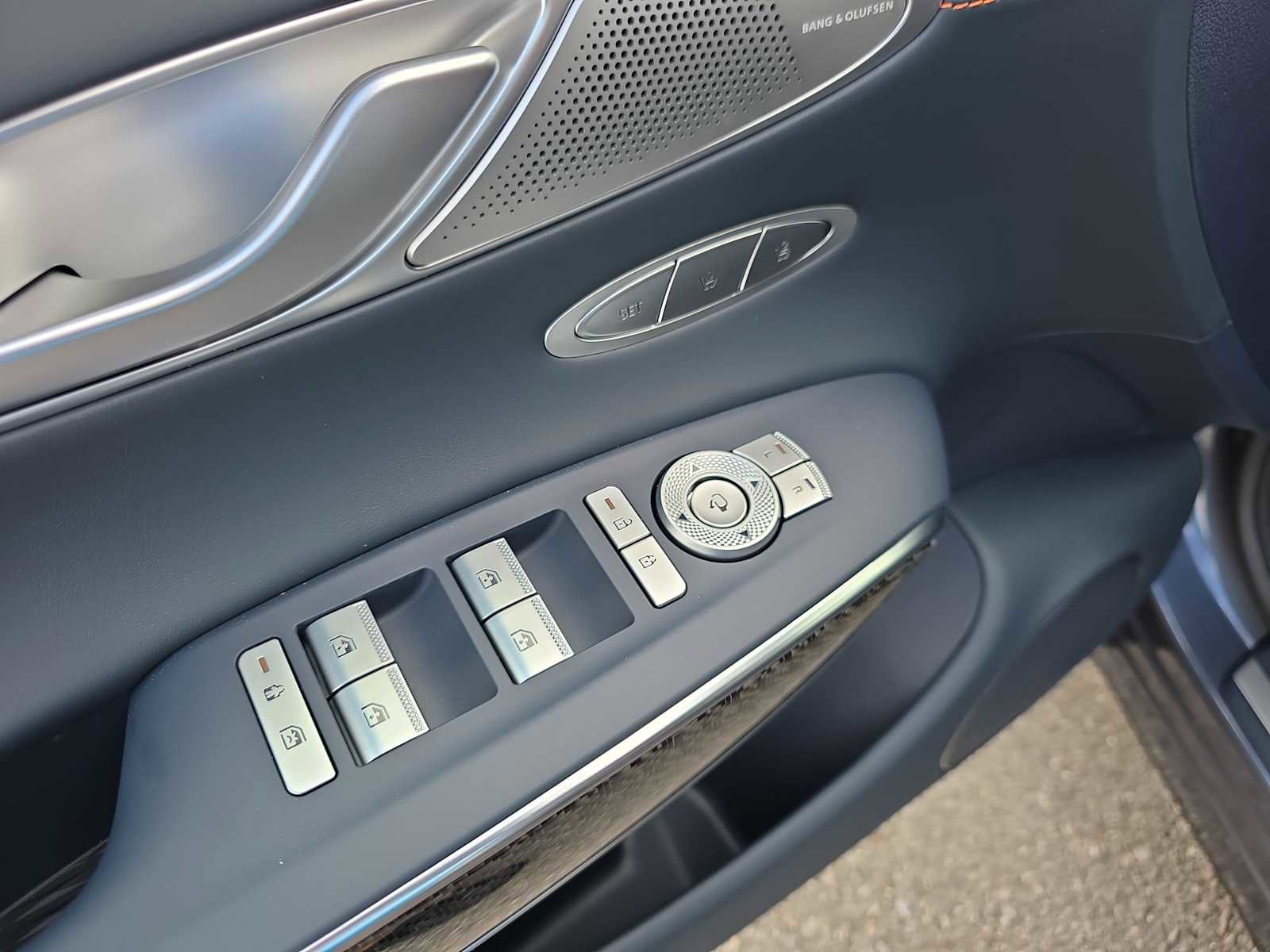 New 2026 Genesis GV70 3.5T Sport Prestige AWD/4WD image 16