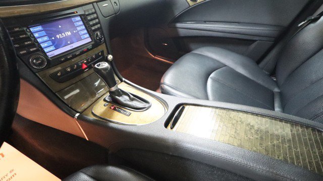 Used 2007 Mercedes-Benz E 350 4MATIC Sedan image 16