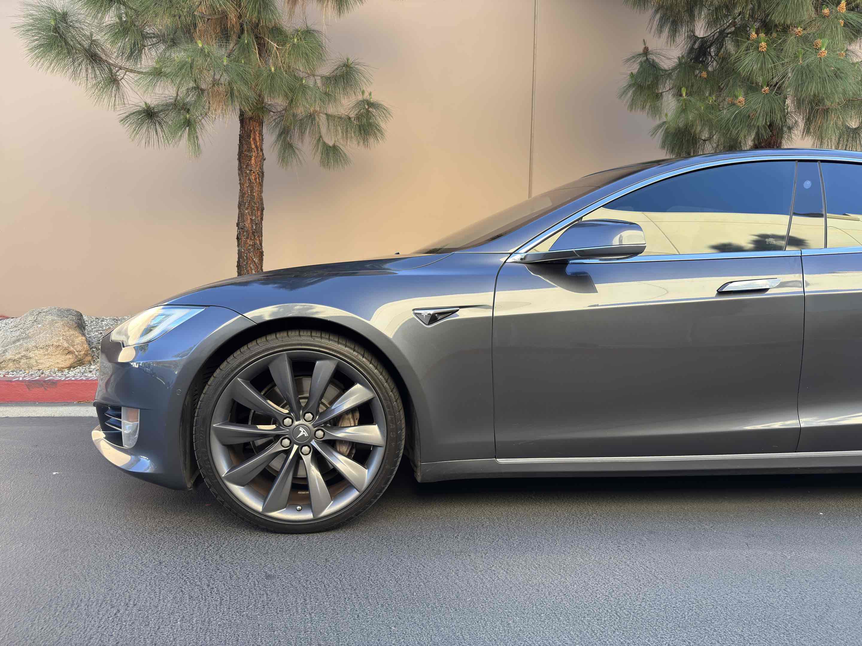 Used 2017 Tesla Model S 75 RWD image 66