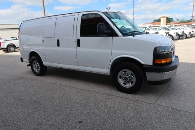 Used 2021 GMC Savana 2500 w/ Driver Convenience Package image 3