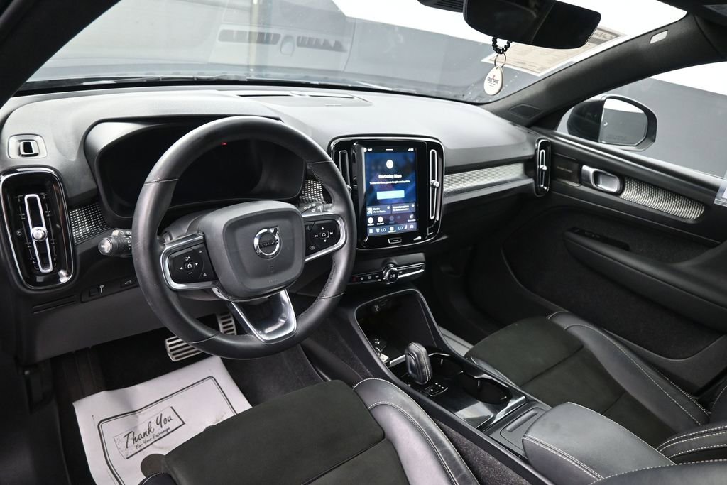 Used 2022 Volvo XC40 P8 Recharge Plus AWD/4WD image 20