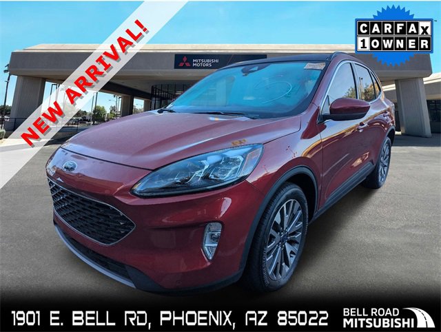 Used 2022 Ford Escape Titanium w/ Class II Trailer Tow Package image 1