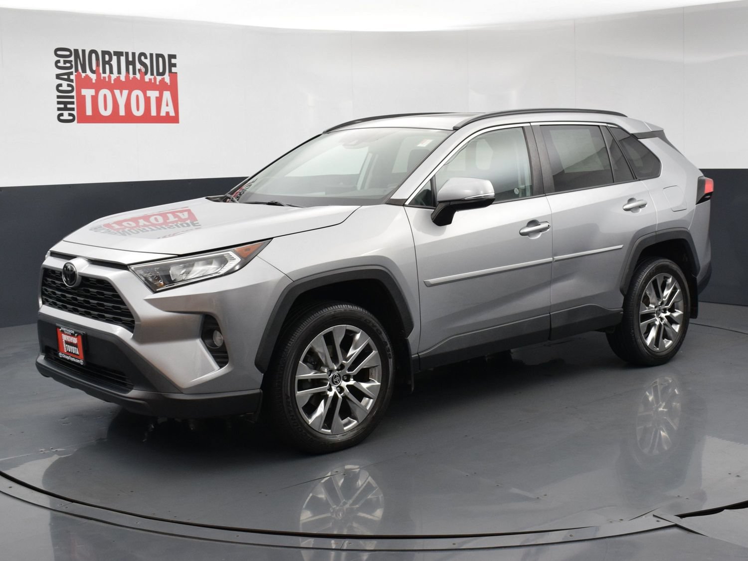 Used 2021 Toyota RAV4 XLE Premium AWD/4WD image 8