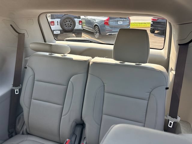 Used 2017 GMC Acadia SLT FWD image 9