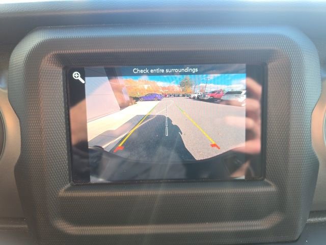 Certified 2023 Jeep Gladiator Willys image 20