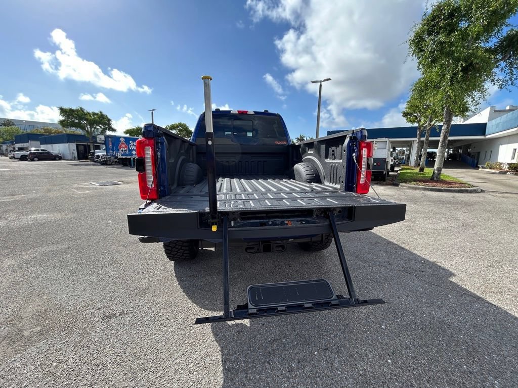 New 2026 Ford F250 Lariat w/ Black Appearance Package AWD/4WD image 35