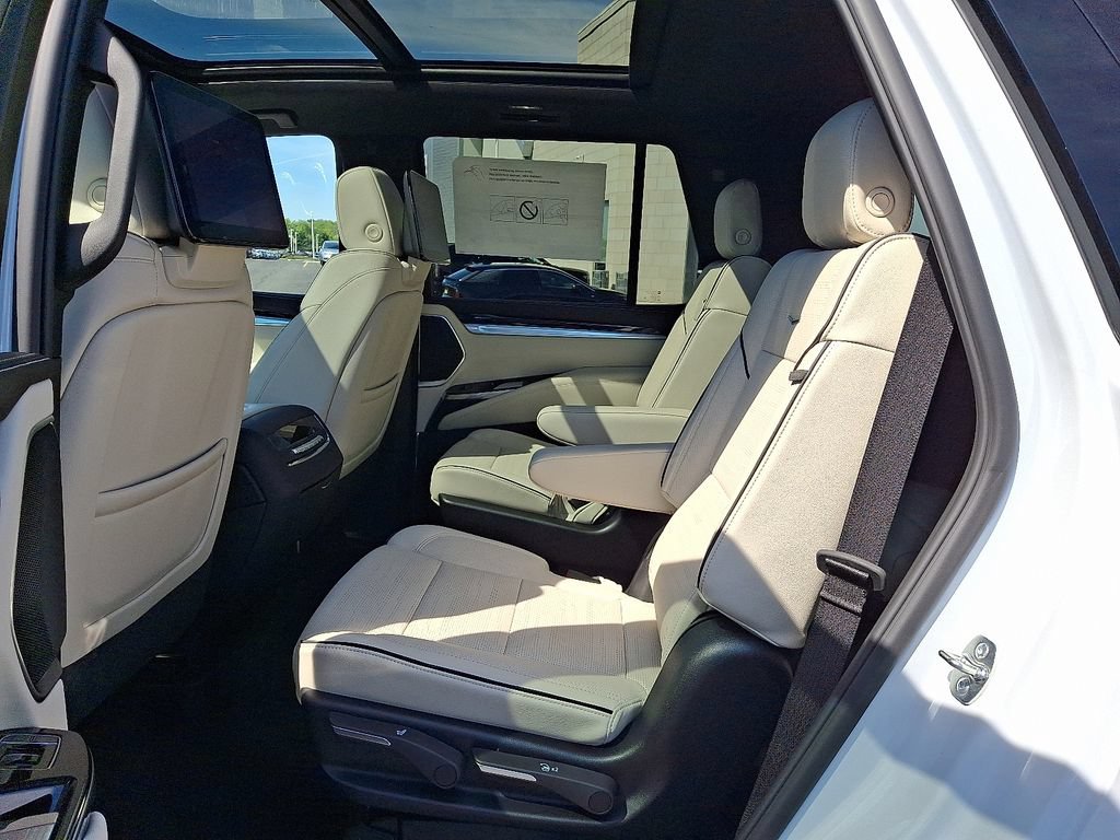 New 2026 Cadillac Escalade Sport w/ Touring Package AWD/4WD image 5
