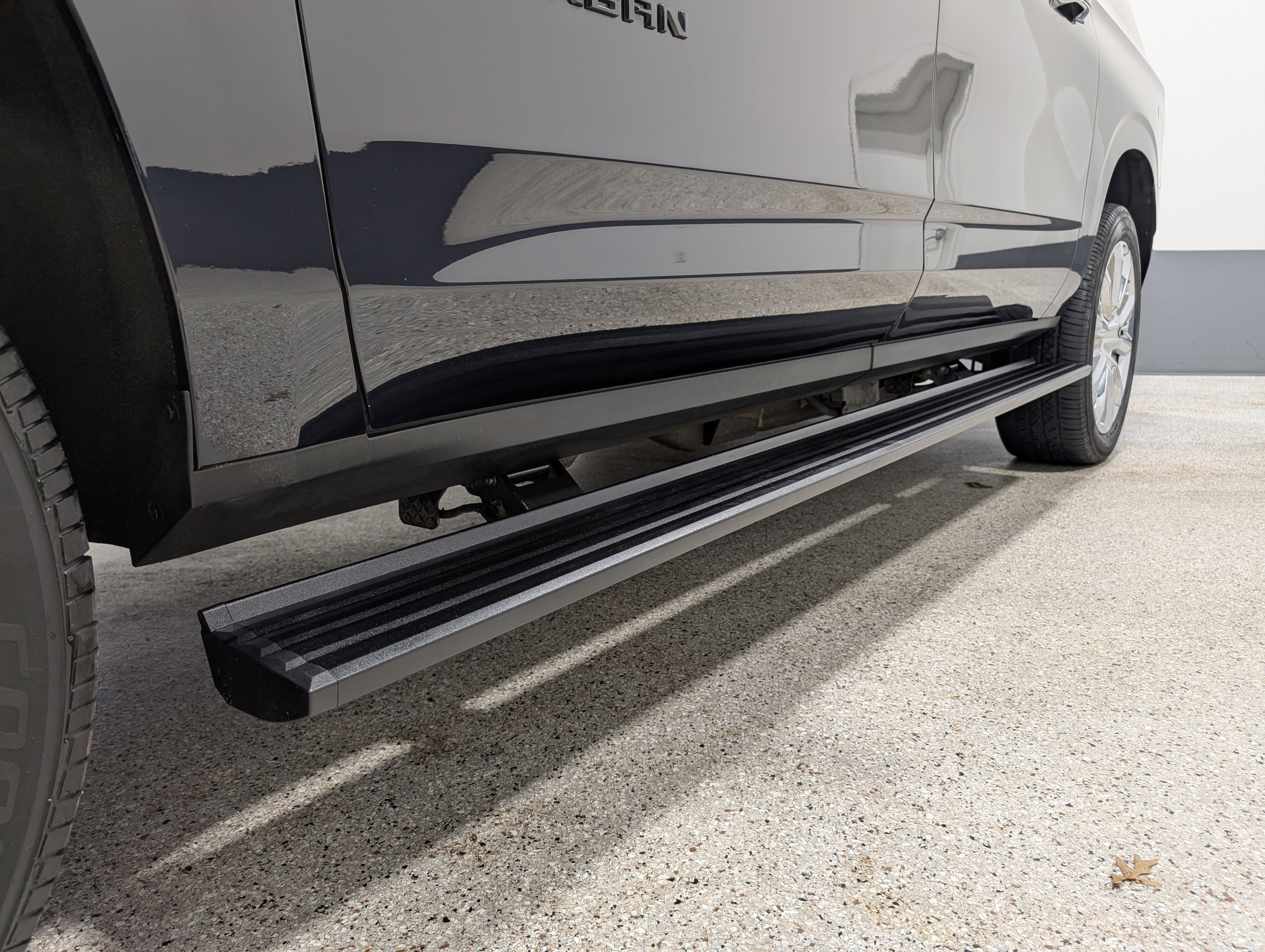 Used 2021 Chevrolet Suburban High Country image 9