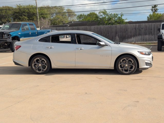 Used 2020 Chevrolet Malibu LT image 3