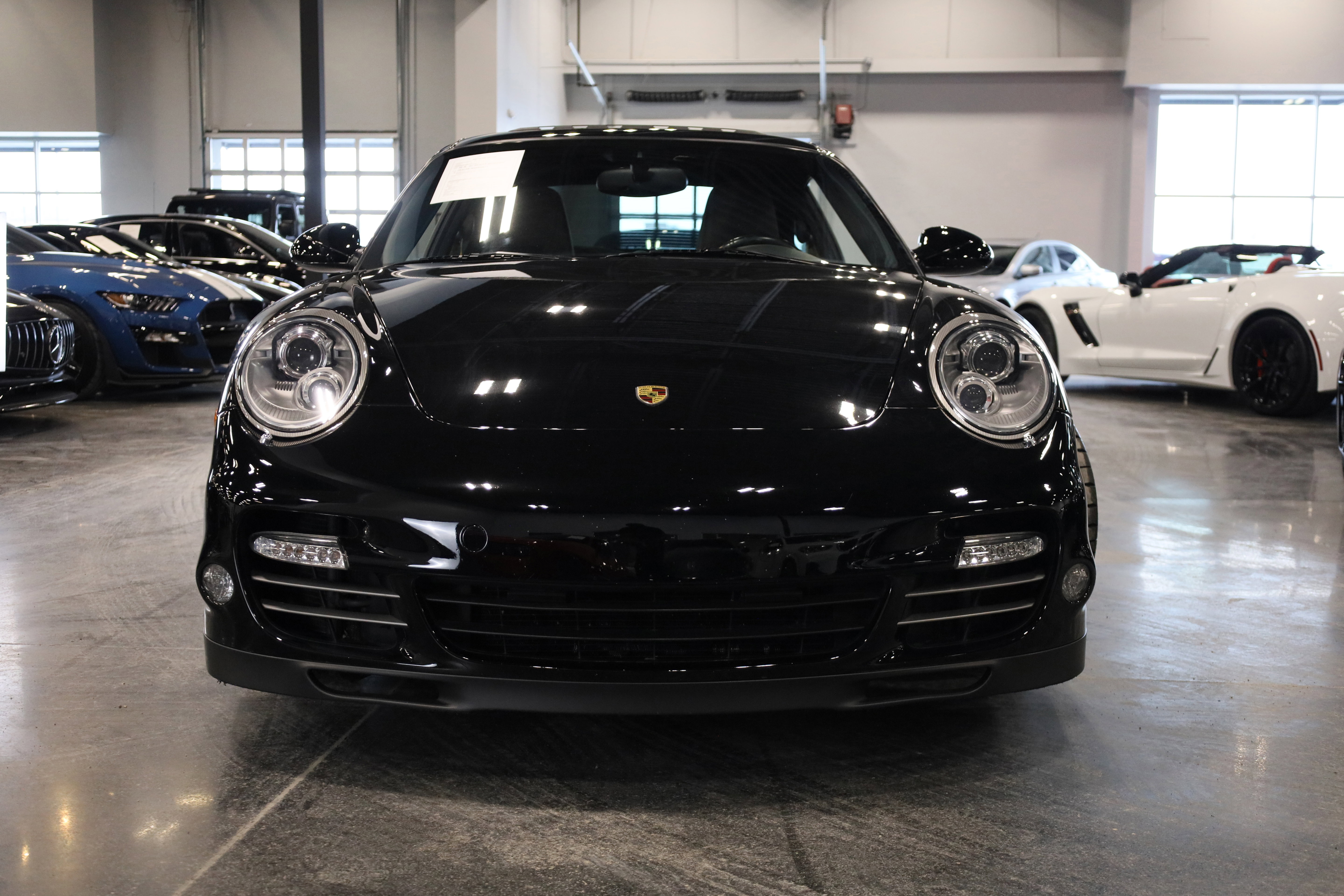 Used 2011 Porsche 911 Turbo image 2