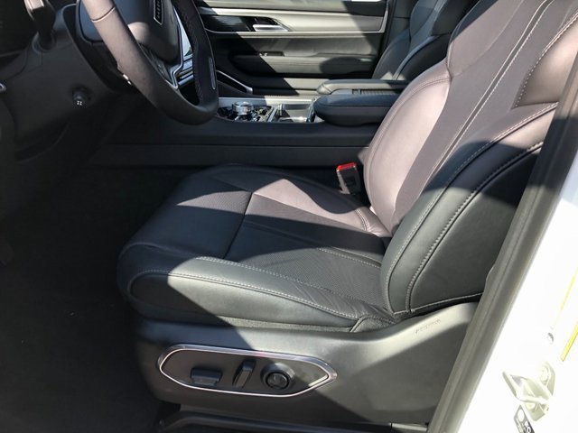 New 2025 Jeep Wagoneer Series II w/ Convenience Group I image 4