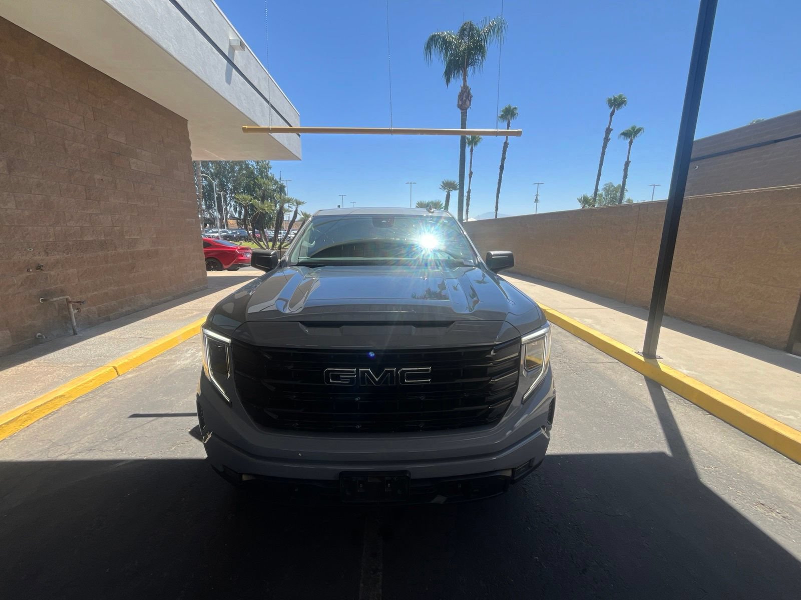Used 2024 GMC Sierra 1500 Elevation RWD image 2