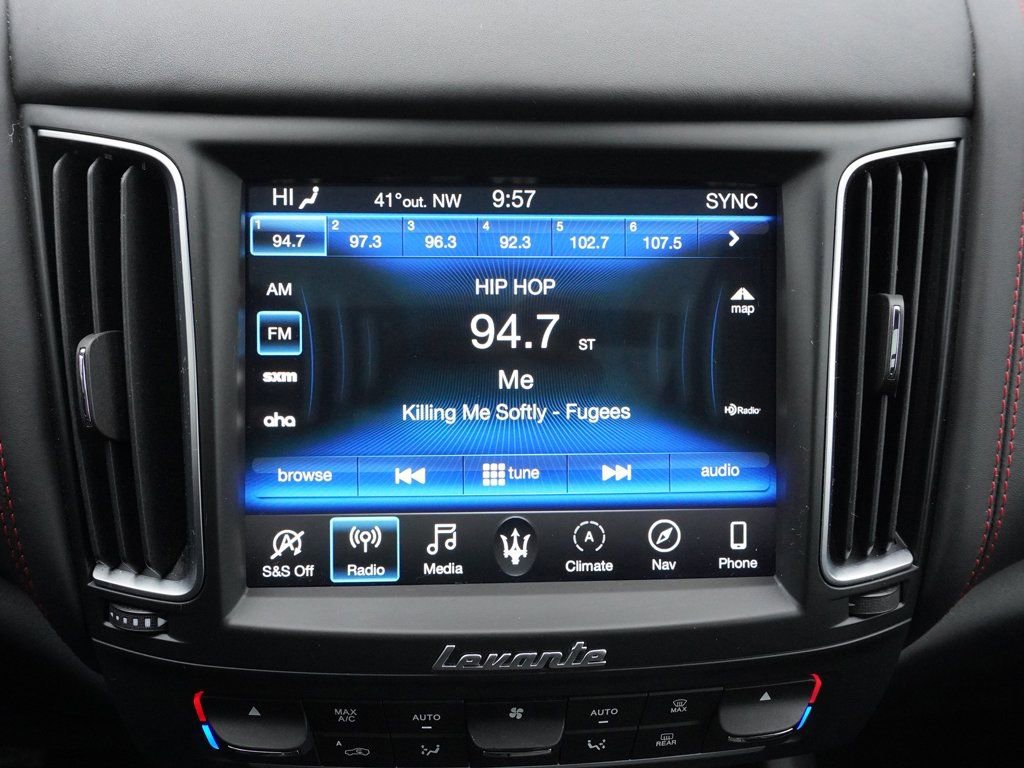 Used 2019 Maserati Levante S GranSport image 42