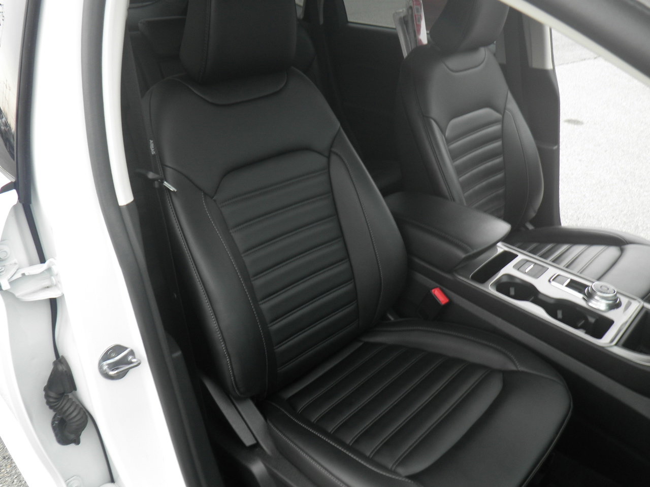 Certified 2024 Ford Edge SEL w/ Convenience Package image 23