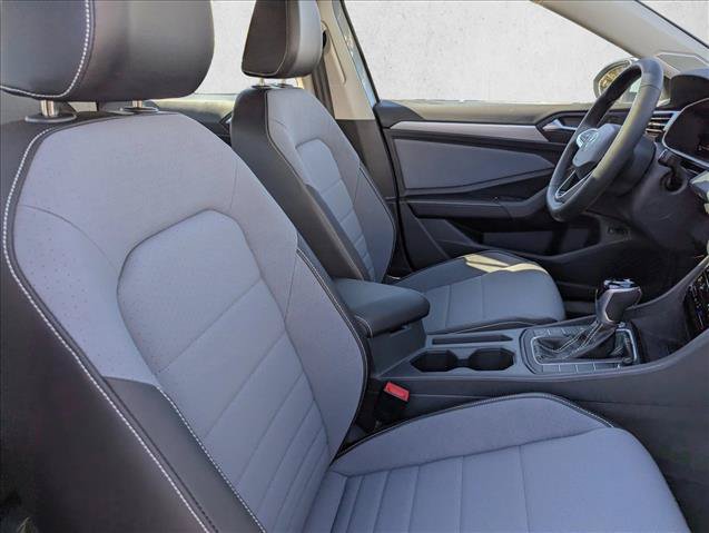 New 2026 Volkswagen Jetta SE FWD image 28