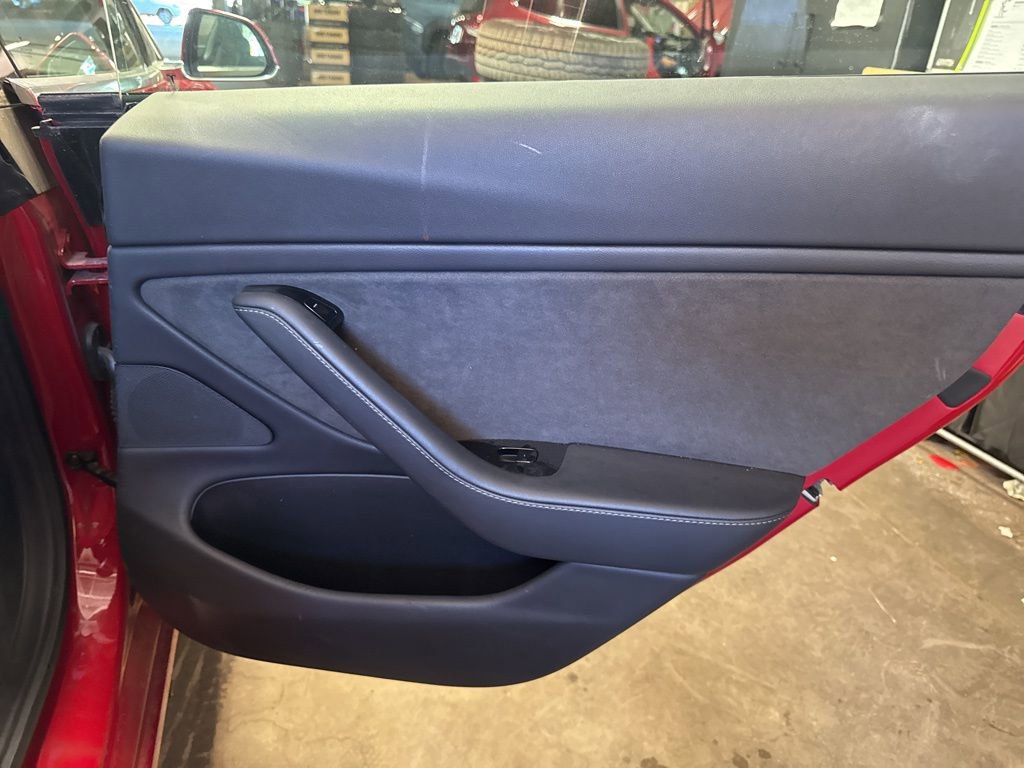 Used 2018 Tesla Model 3 Long Range image 14